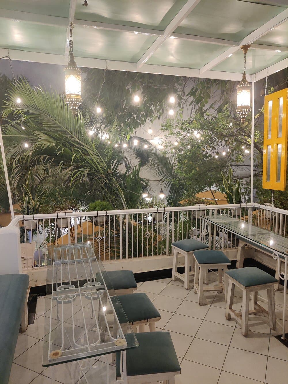 Behind Yellow Doors Diner photo
