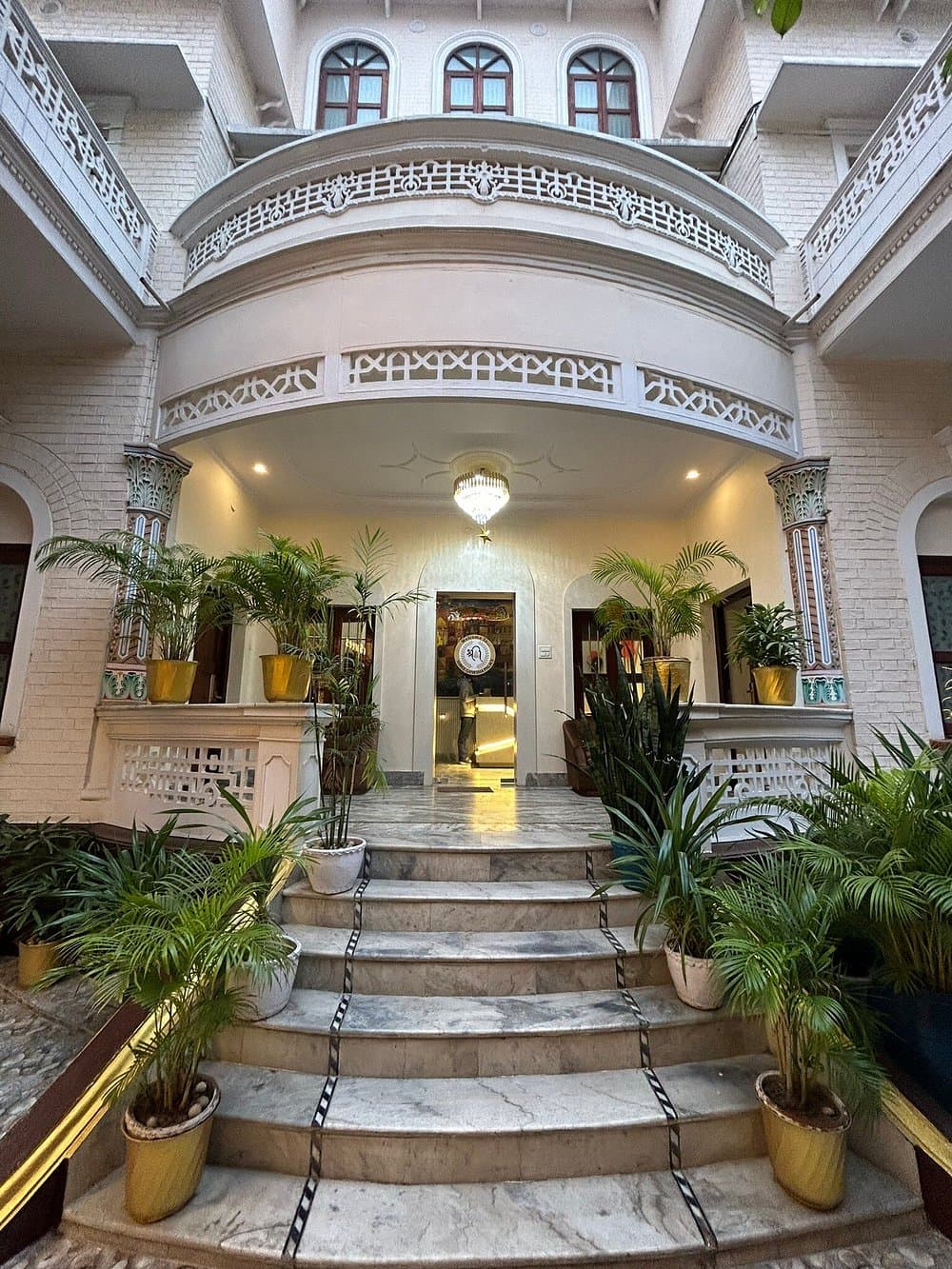 1916 Cafe & Restaurant