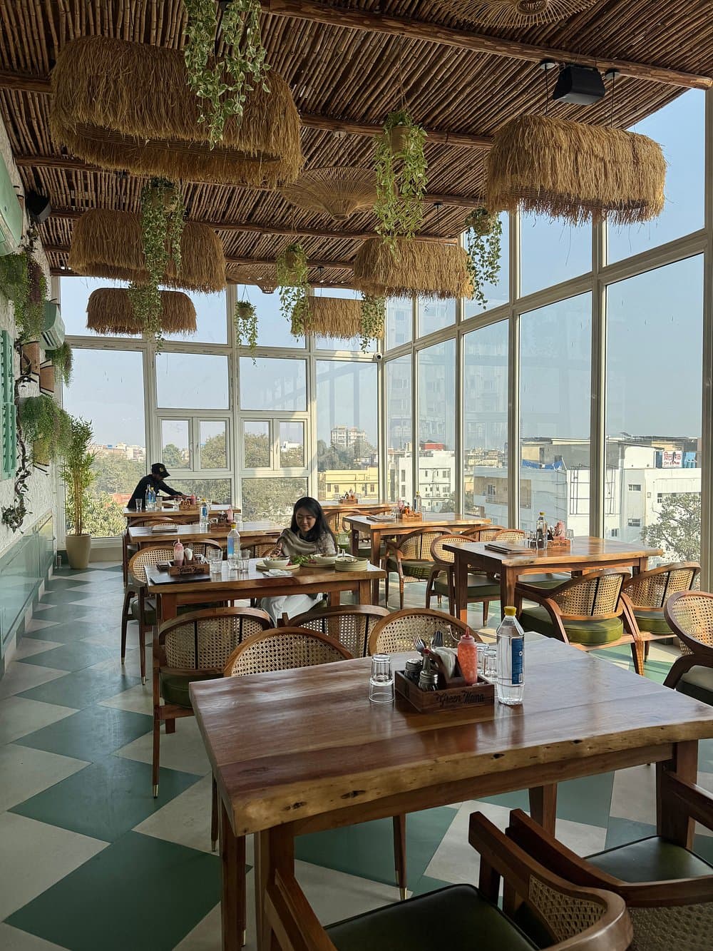 Cafe green mama photo