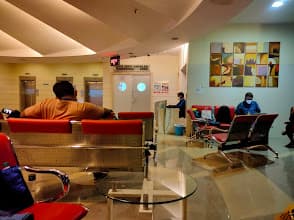 Lilavati Hospital and Research Centre photo
