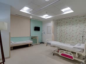 Currae Gynaec | IVF | Birthing Hospital | Best Women and Child Hospital in Thane photo